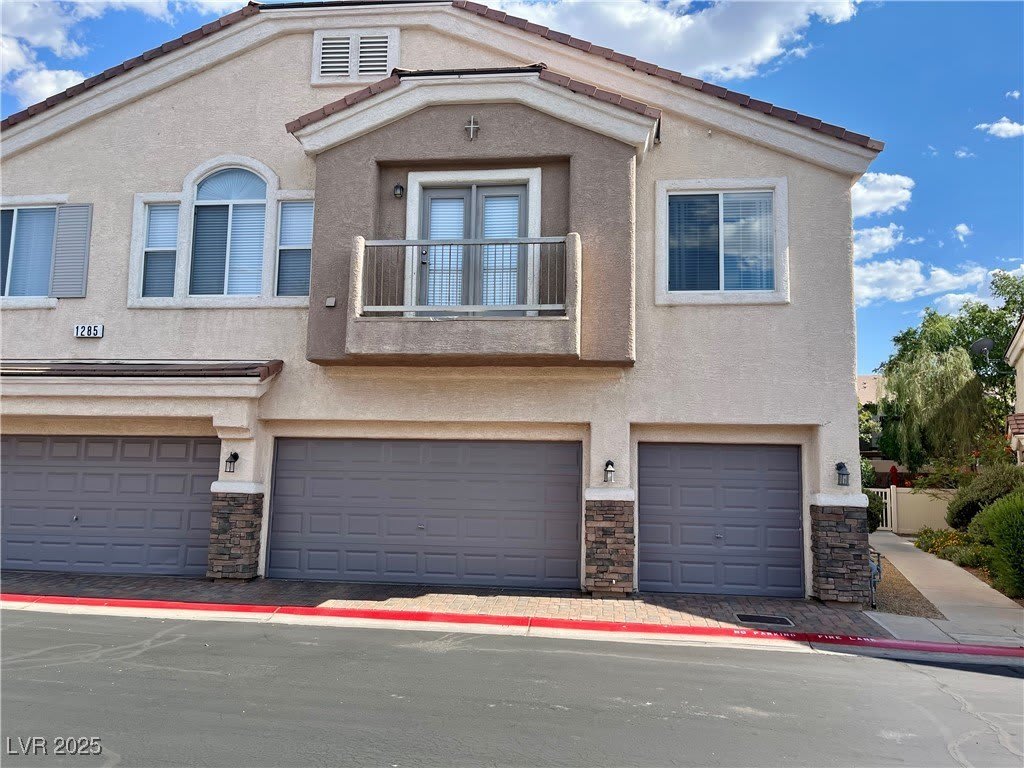 1285 Large Cap Drive