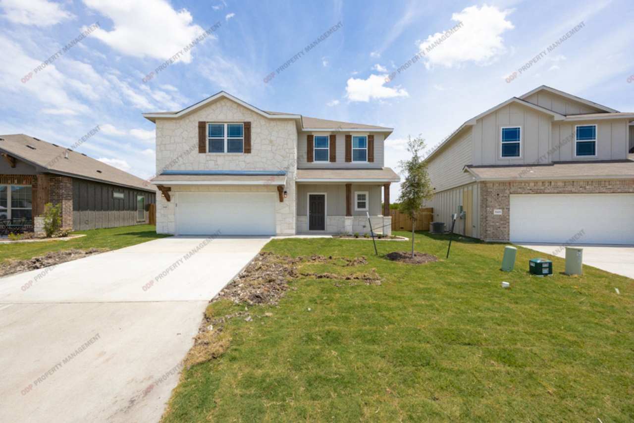 Gorgeous 2 story home in the Friars neighborhood - No backyard neighbors