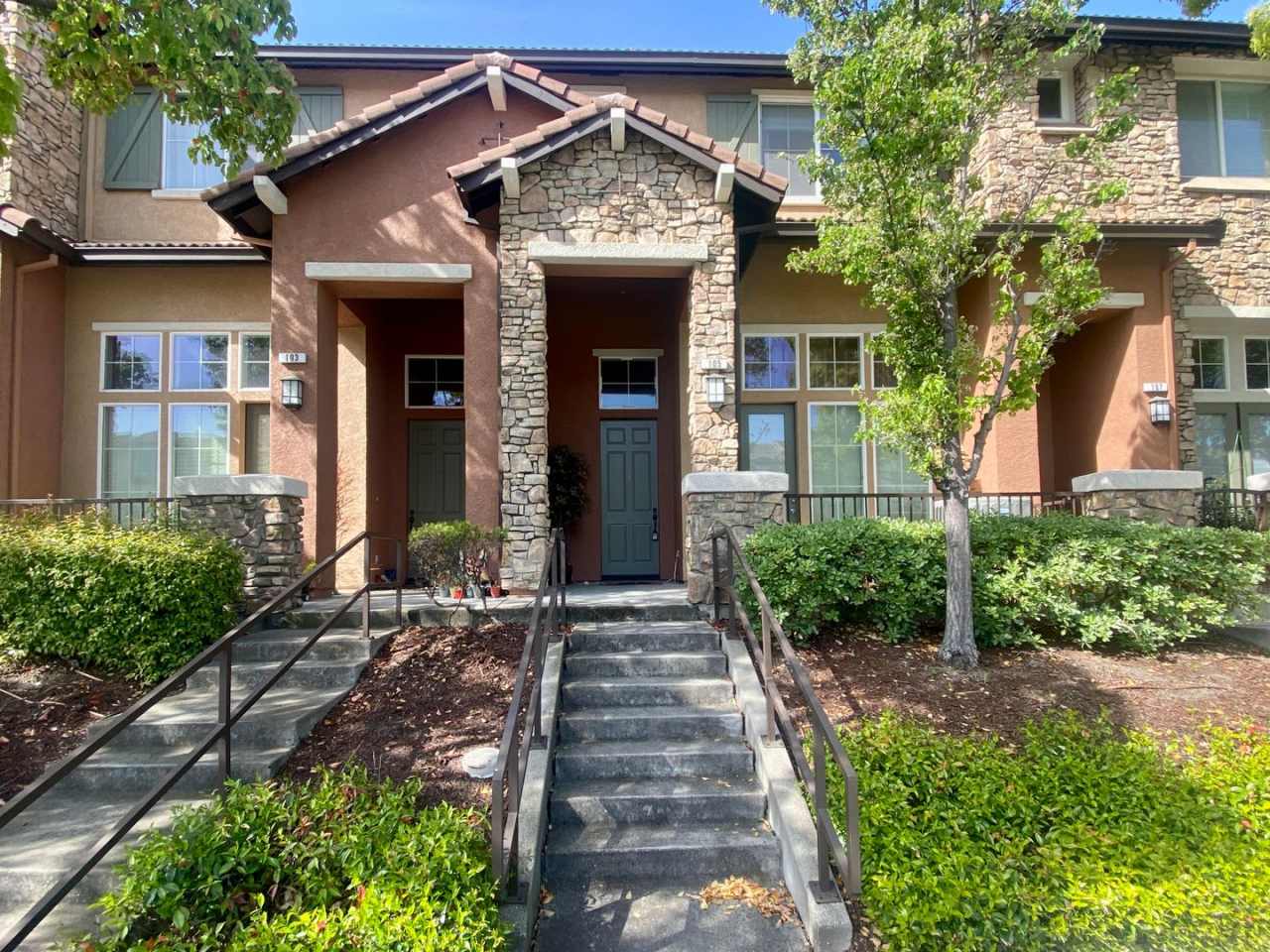 Beautiful 3 Bedroom 2.5 Bath Sunnyvale Villas Townhouse
