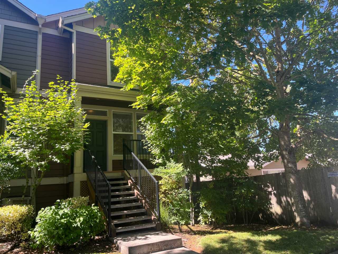 Unbelievable Deal! Move in by 10/1 and get November rent free!