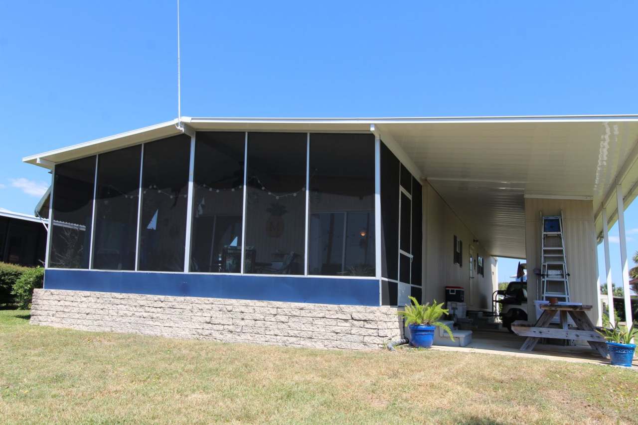 Waterfront Short-Term Rental – Fully Furnished | 3 Bed, 2 Bath | $1800/month