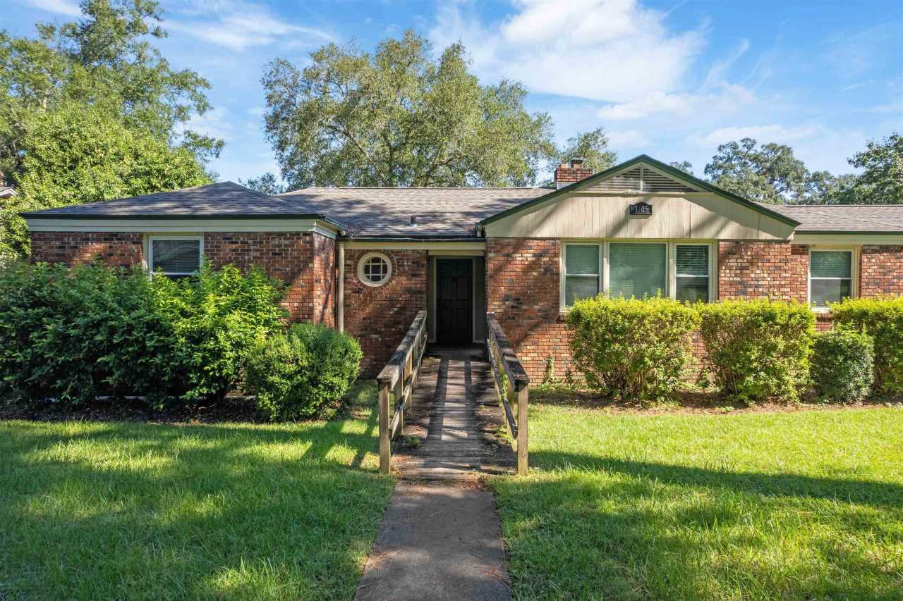 1605 Akridge Drive unit: 1