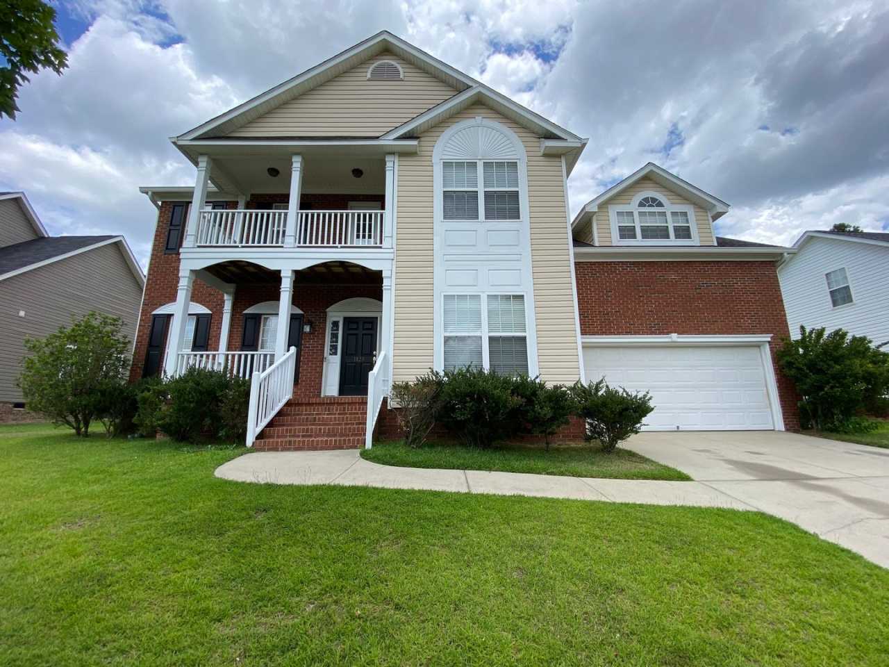 Northeast / Elgin- Offering Self Guided Tour with RENTLY!