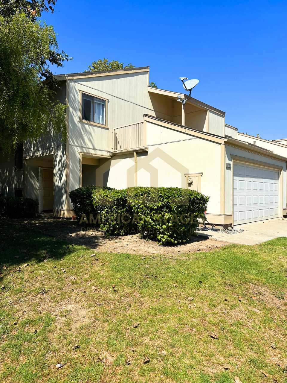 1209 Riverside Drive