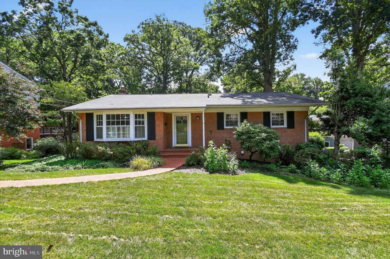 8233 STONEWALL Drive