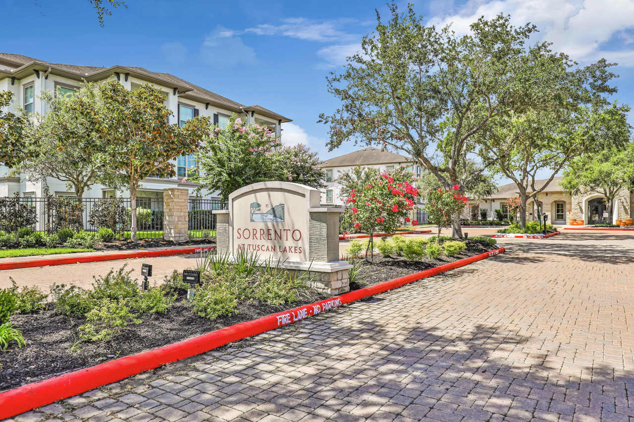 Sorrento at Tuscan Lakes