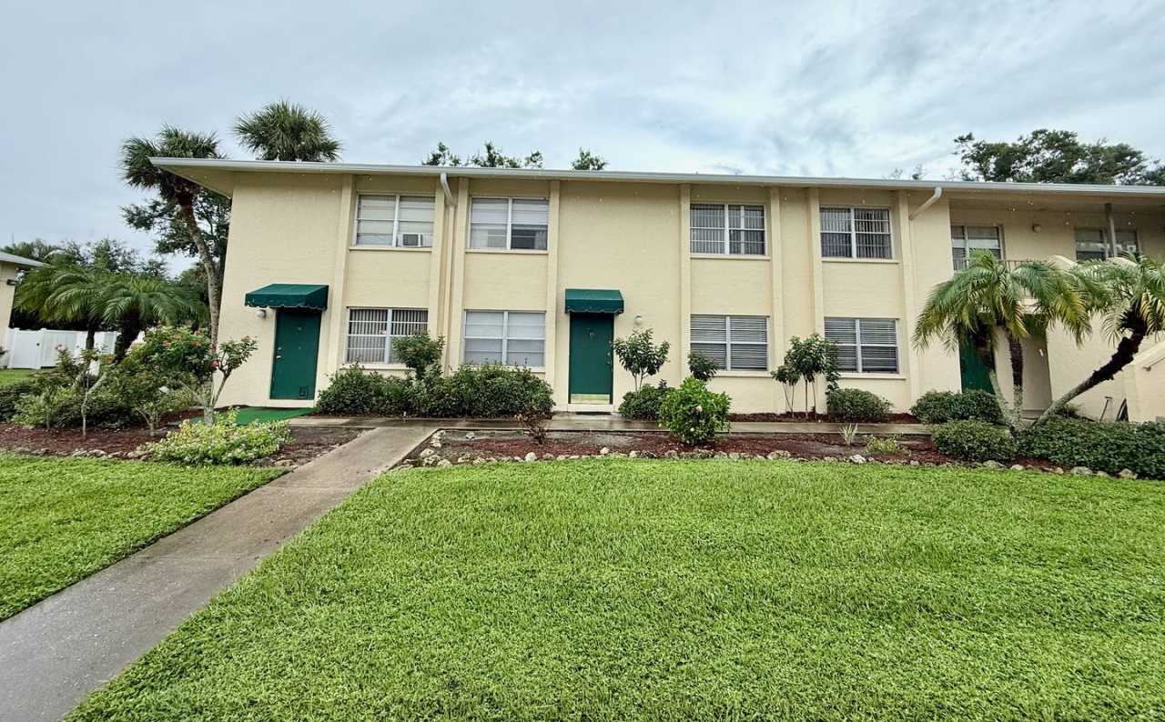 Beautiful townhome in Summer Lake Sarasota