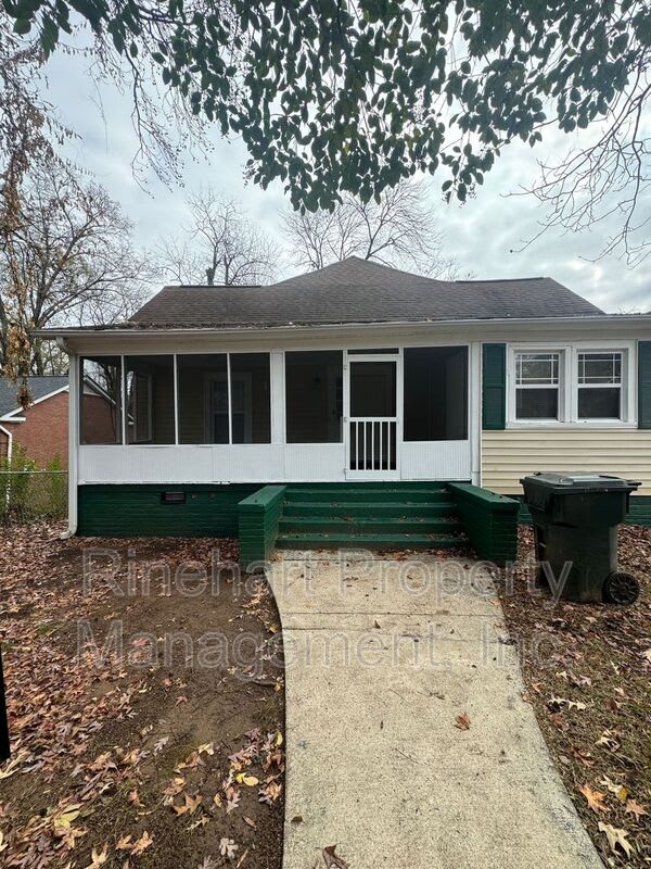 504-A North Confederate Avenue