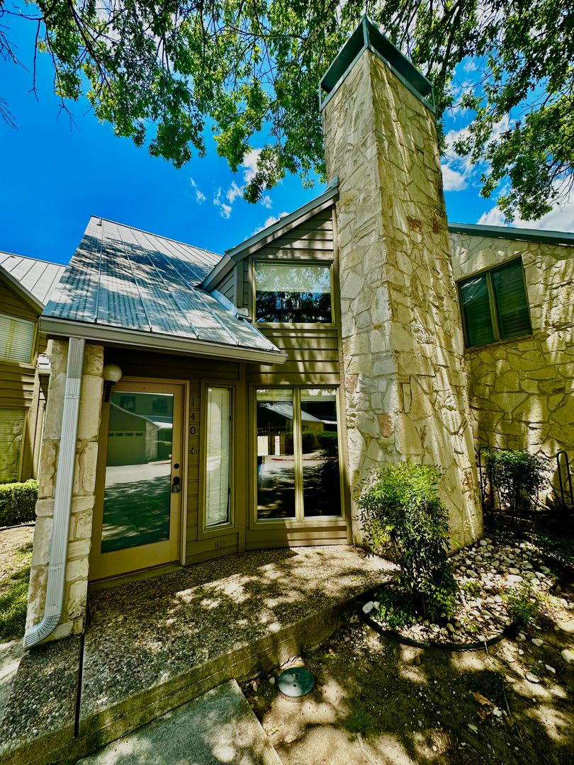 1 Bedroom Townhome at Quinlans Crossing