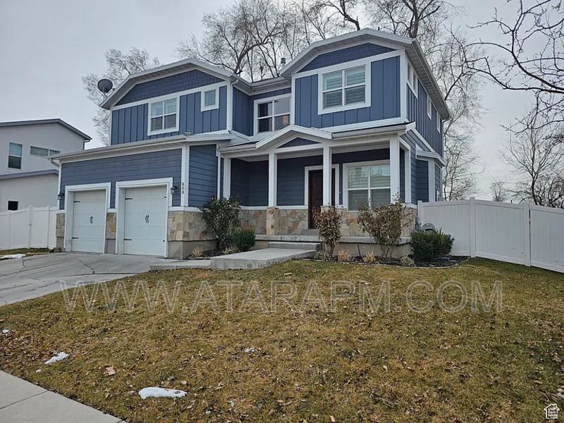 808 Grand Cayman Drive