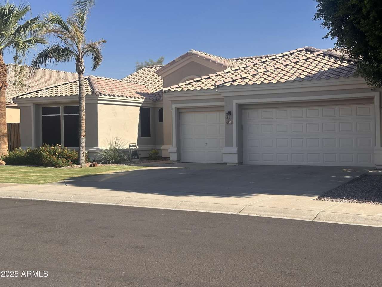 7165 W FOOTHILL Drive