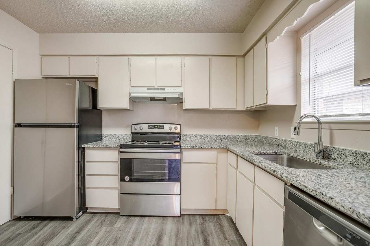 ASK ABOUT OUR HALF OFF FIRST MONTH'S RENT