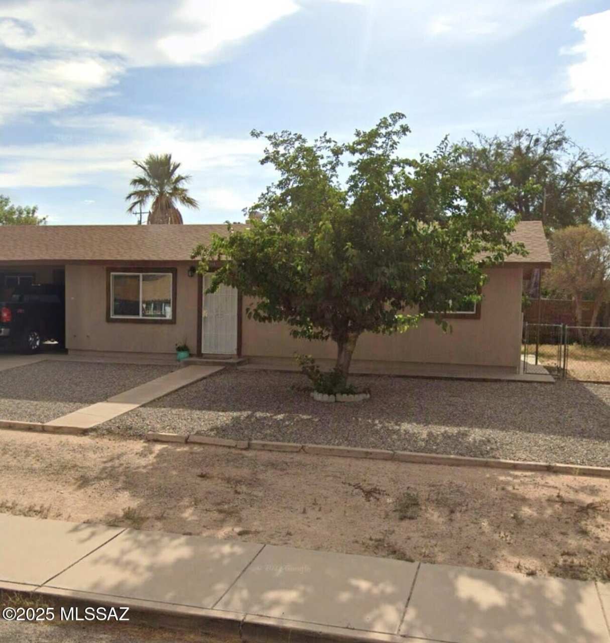 310 S San Pedro Street