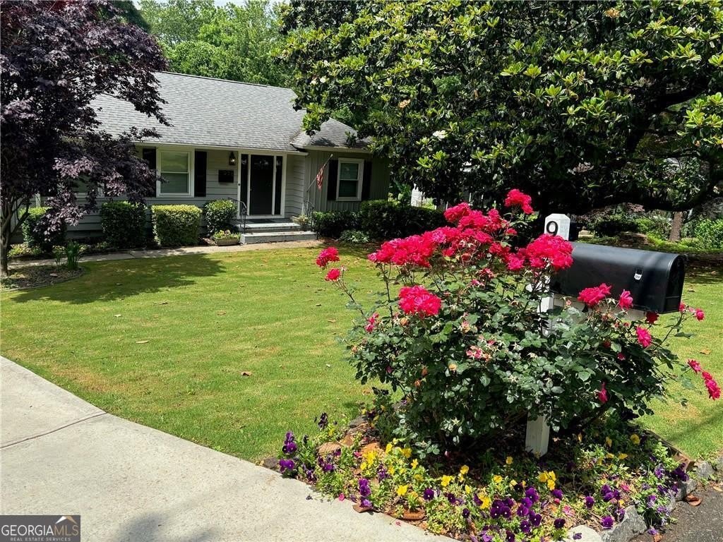 976 LINDRIDGE Drive NE