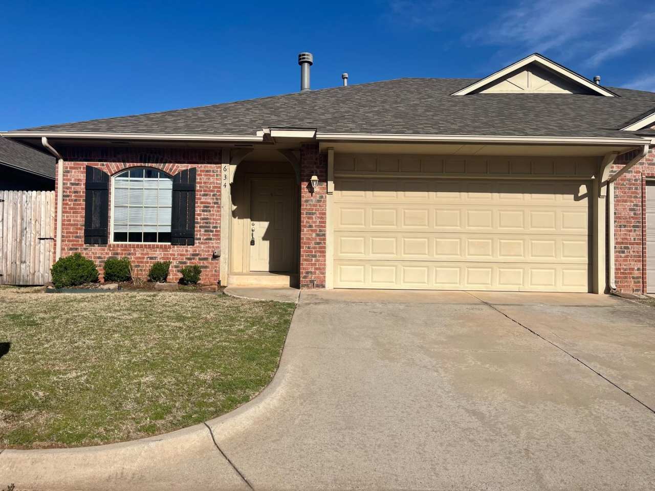 Cozy 3 Bed 2 Bath In Edmond
