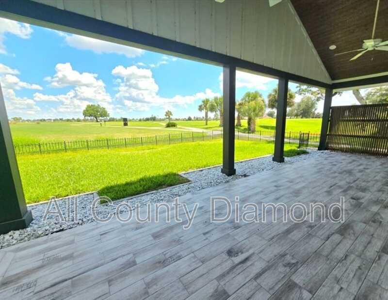 1327 Country Club Drive