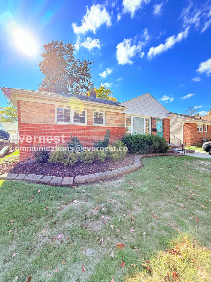 165 West Baker Avenue