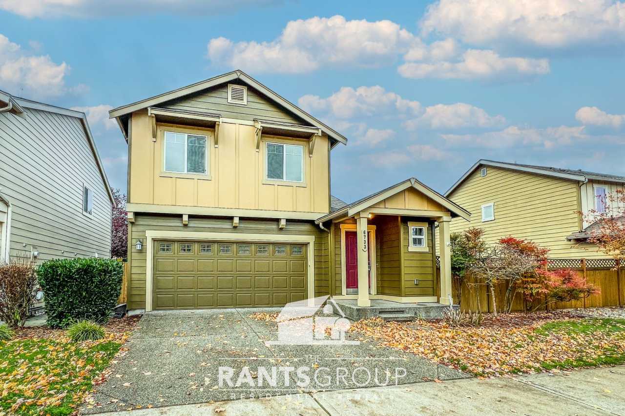 Spacious 4-Bedroom, 2.5-Bath Home with Open Layout in Lacey!