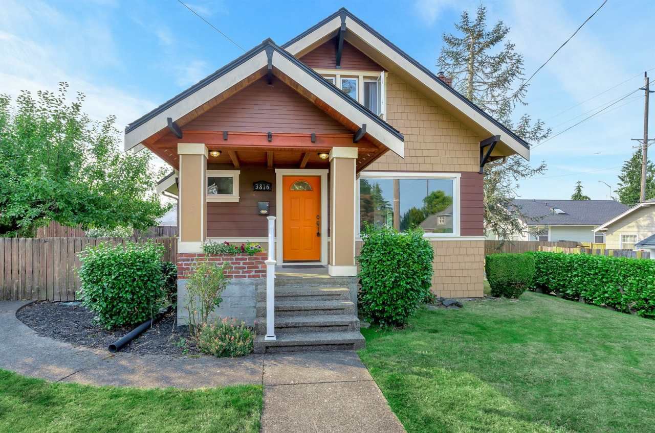 North End Tacoma Three Bed Craftsman