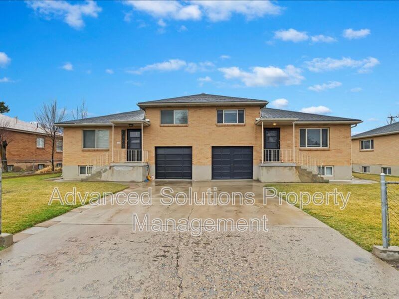 2080-2092 E Atkin Ave