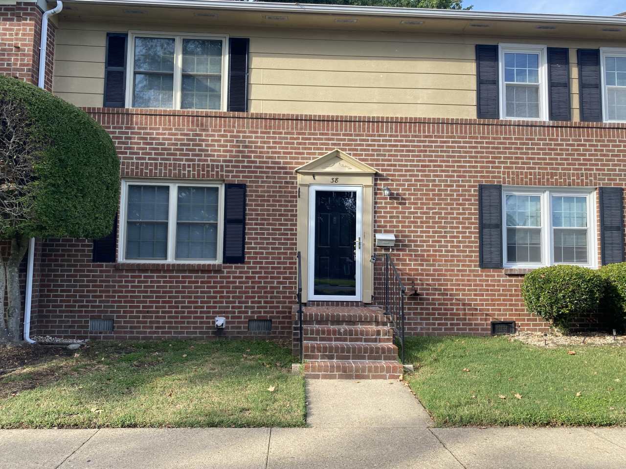 38 Charles Parish Dr