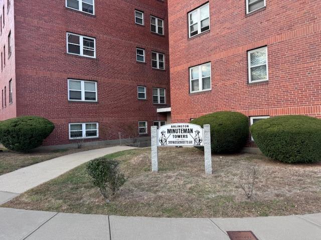 285 Massachusetts Ave.