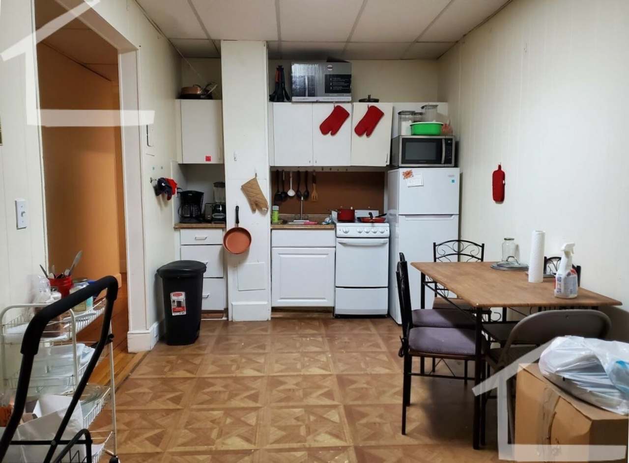 Great 2 Bed Close to BU and Green Line!