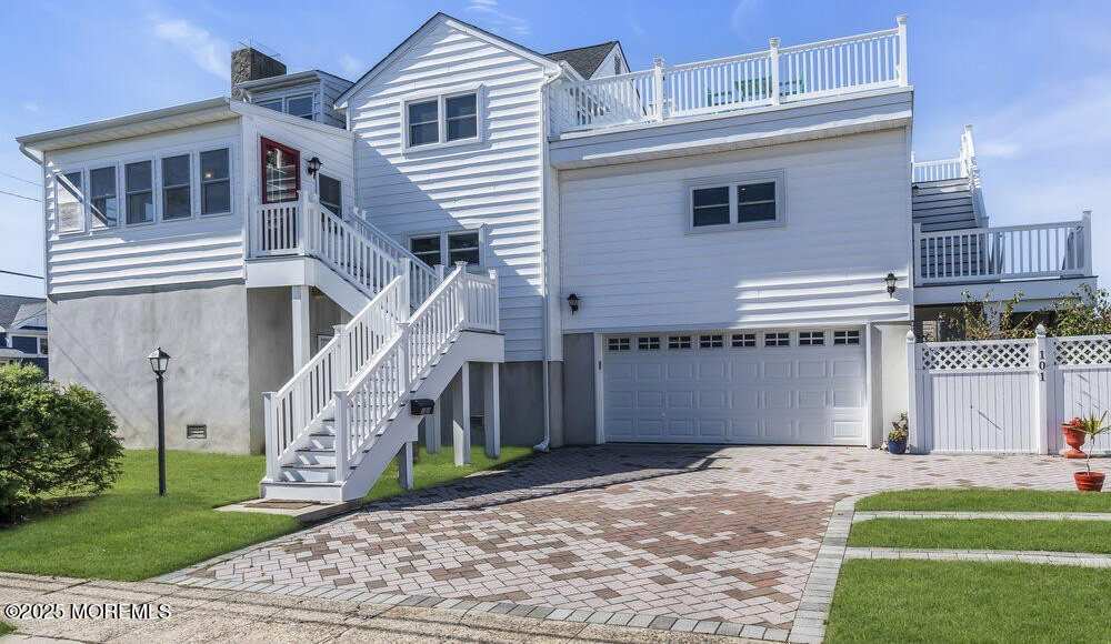 101 Saint Louis Avenue