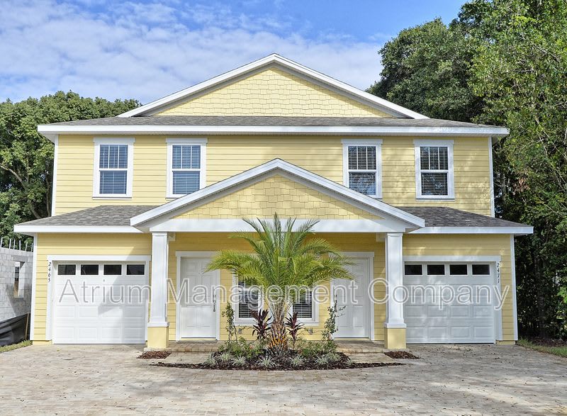 2916 E. Washington Street