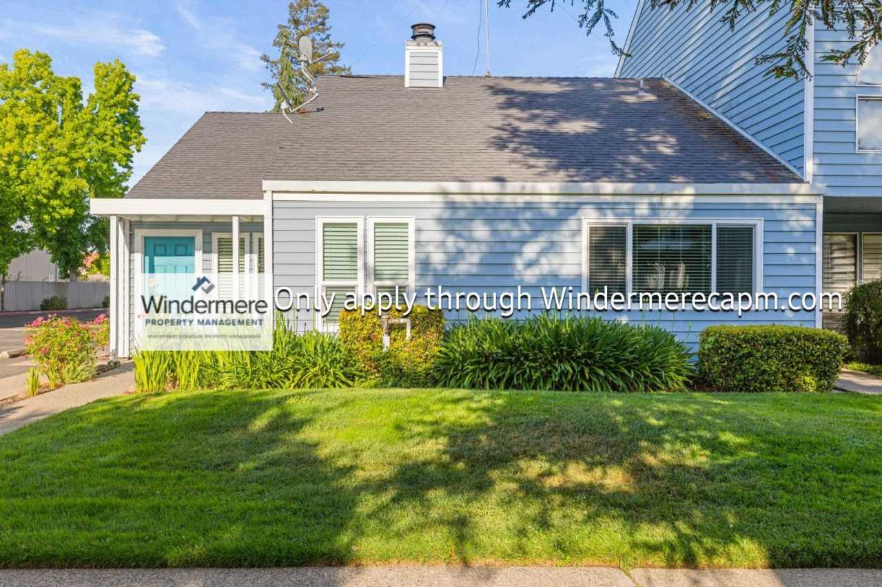 Beautiful Townhome in Orangvale