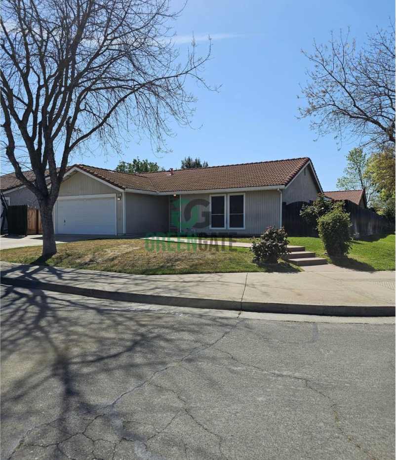 NOW AVAILABLE! Make this spacious 4 bedroom, 2 bath Tracy home yours today!