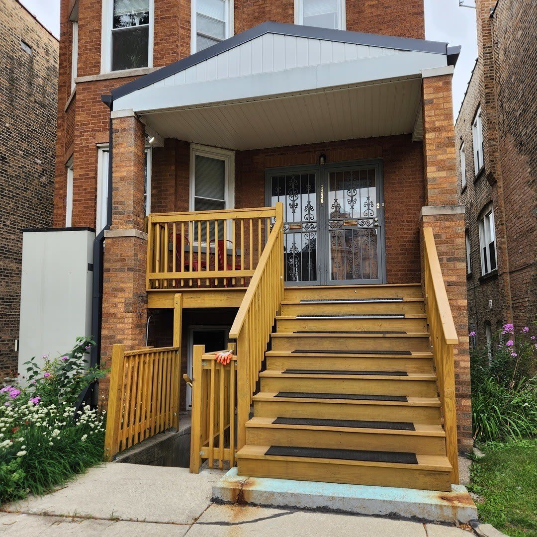 3236 N Lawndale Avenue