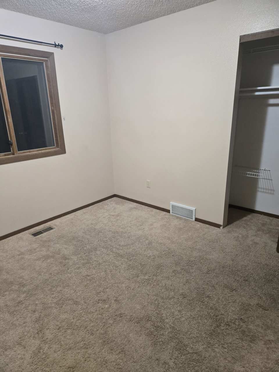 1431 Sioux Boulevard - 3