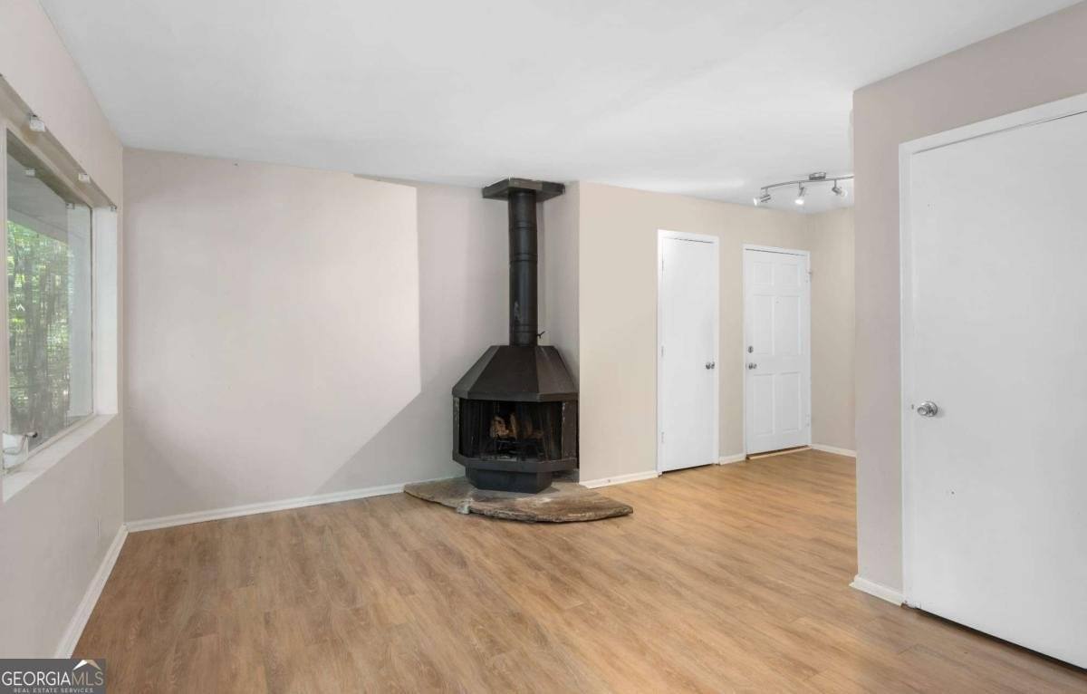 11 Peachtree Hills AVE NE B7