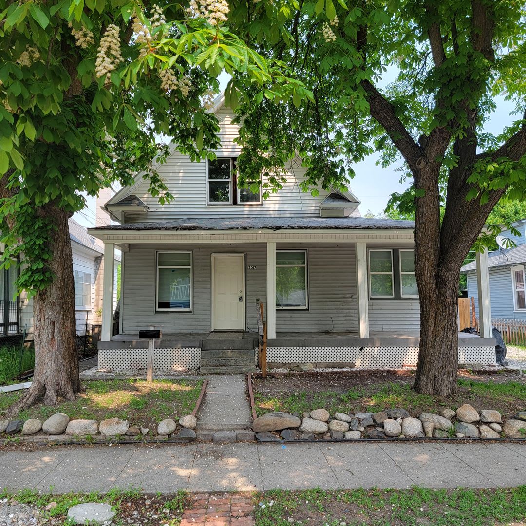 4 bedroom lower South Hill home