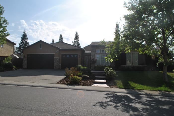 3151 Montrose Way