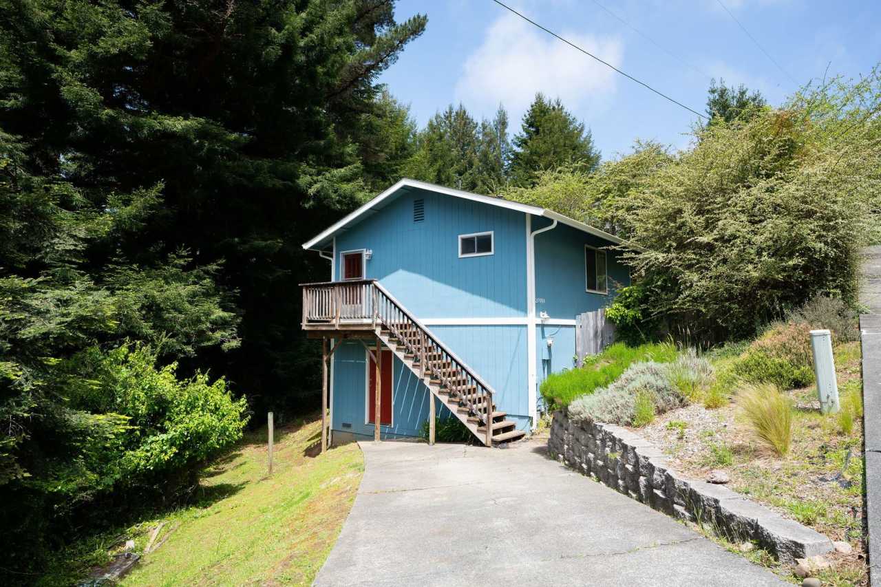 Remodeled 2-Bedroom Apartment for Rent