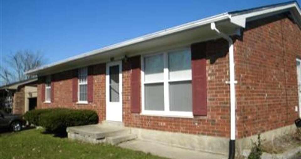 3760 Red River Drive