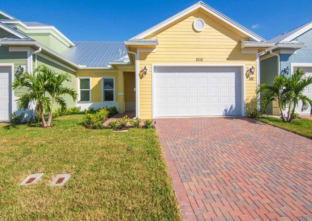 2015 Bridgepointe Circle unit: 108.1