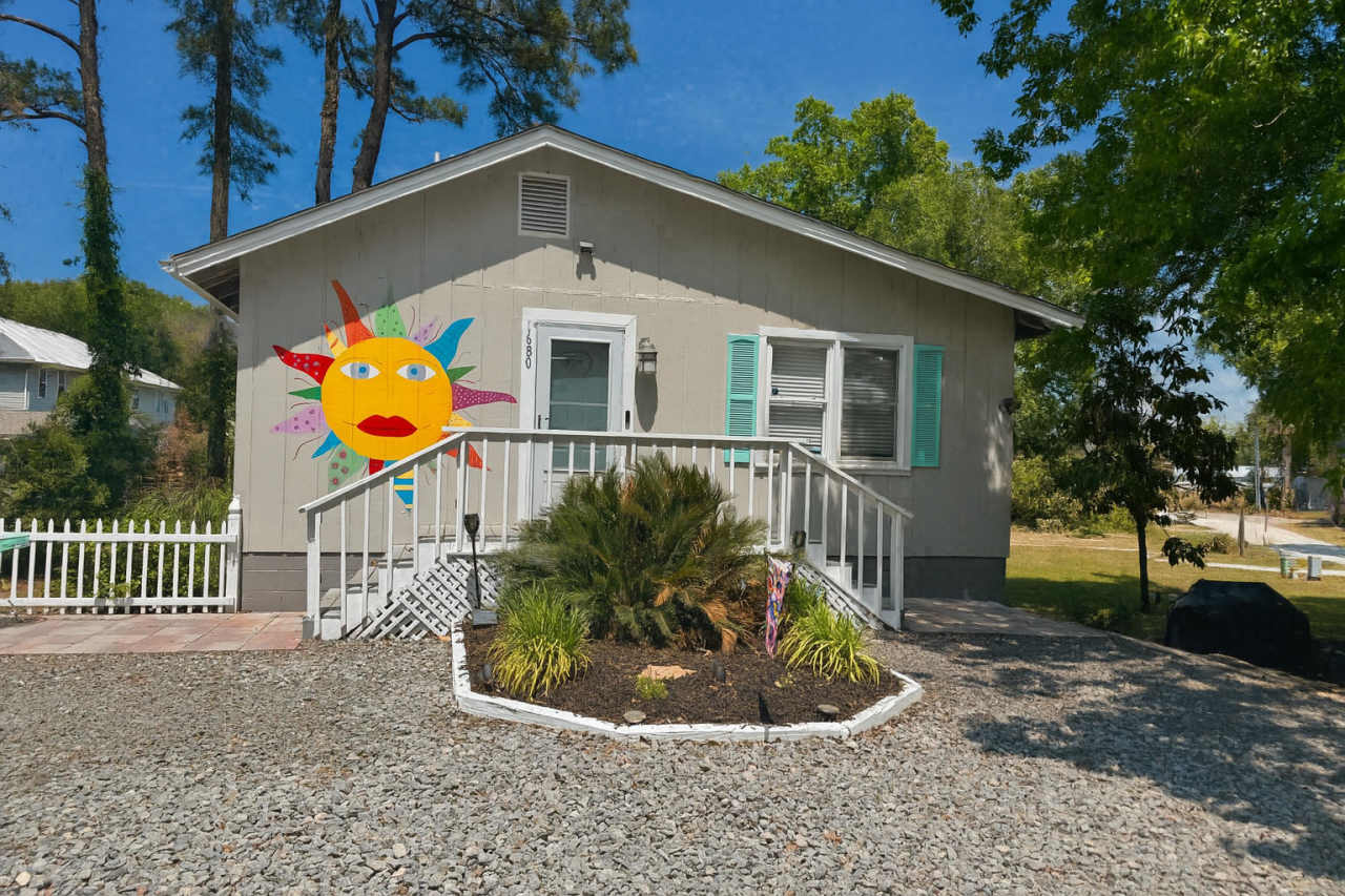 1680 Hemingway Dr Sw