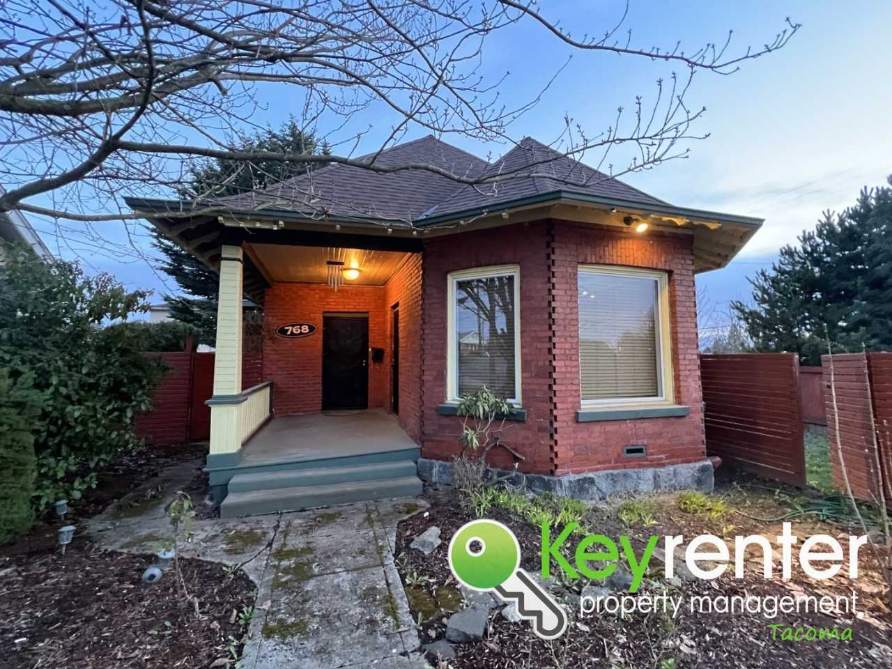 Modern 3 Bedroom 1.5 Bath Tacoma Gem!