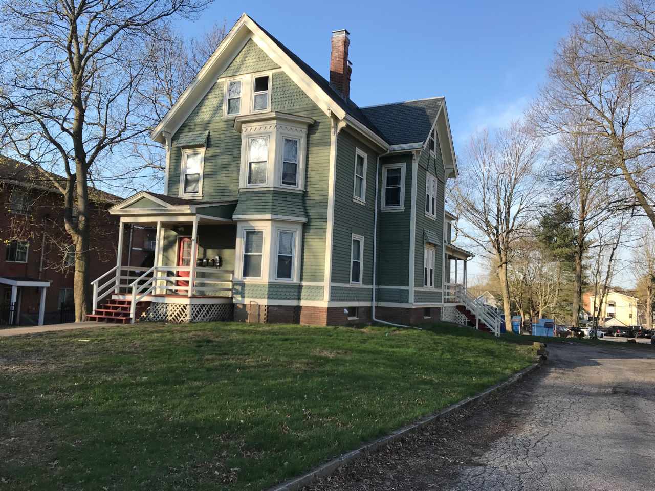 131 Pleasant Street