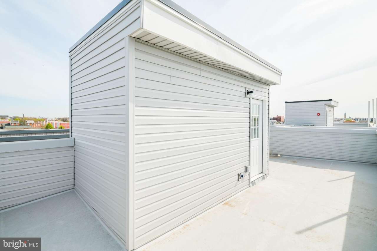 1443 N 8TH Street unit: 4