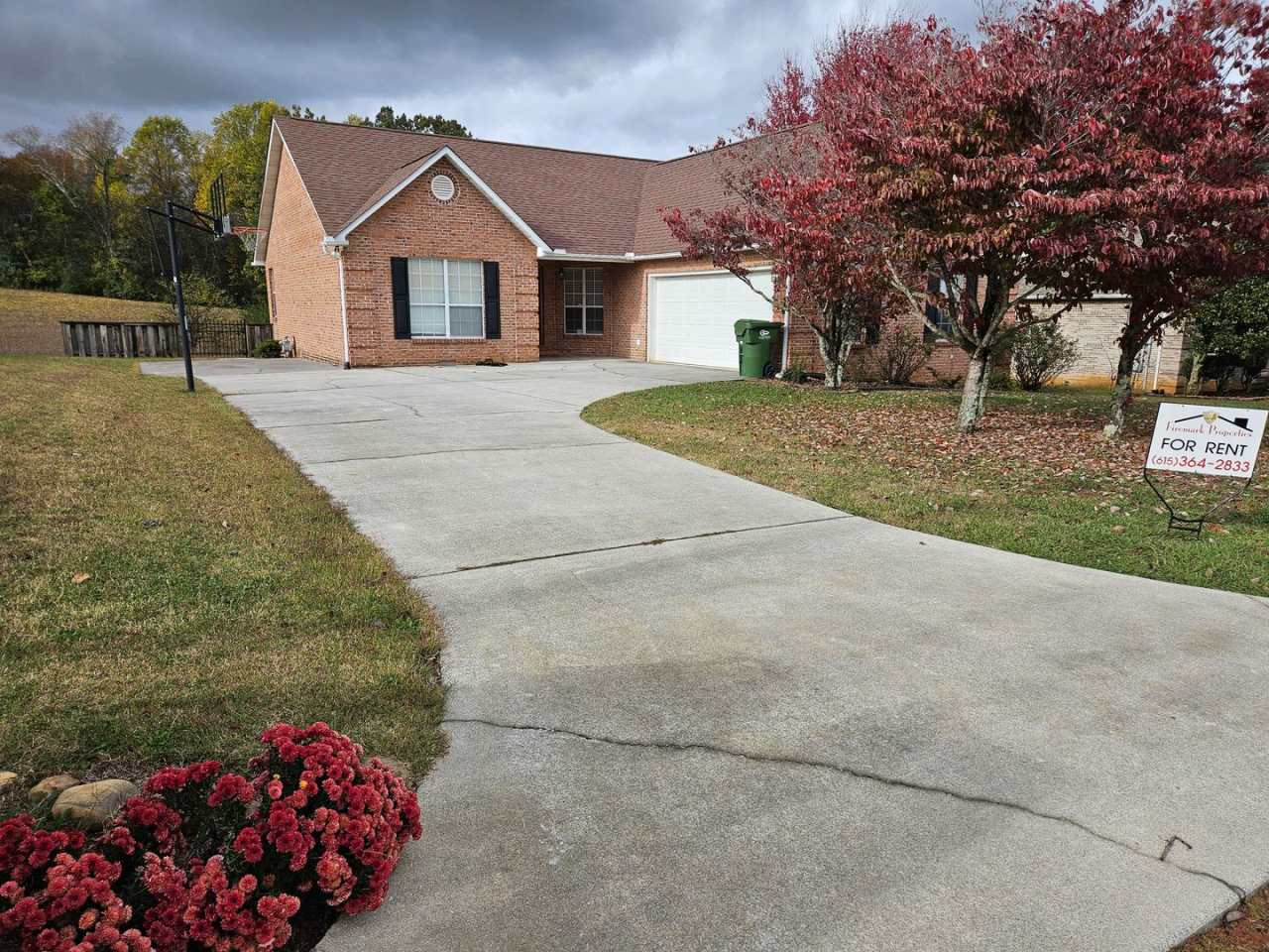 3 Bedroom home in the Northfield subdivision available in time for the Holidays!