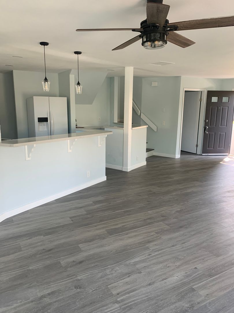 Beautiful 2 Bed 2.5 Bath Condo Home in Point Loma!