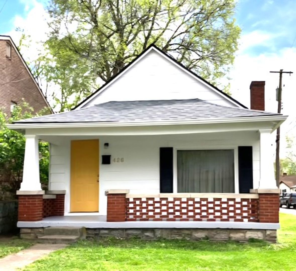Completely Renovated House in the Douglas Heights Area 251119