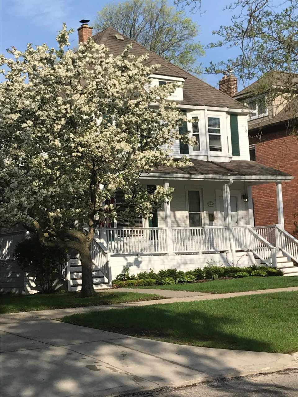 549 Saint Clair Avenue