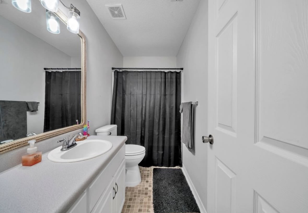 3021 Via Conquistadores