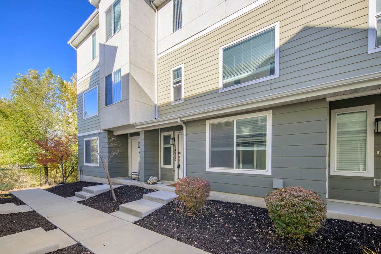 Beautiful Home in Prime Bluffdale Location!