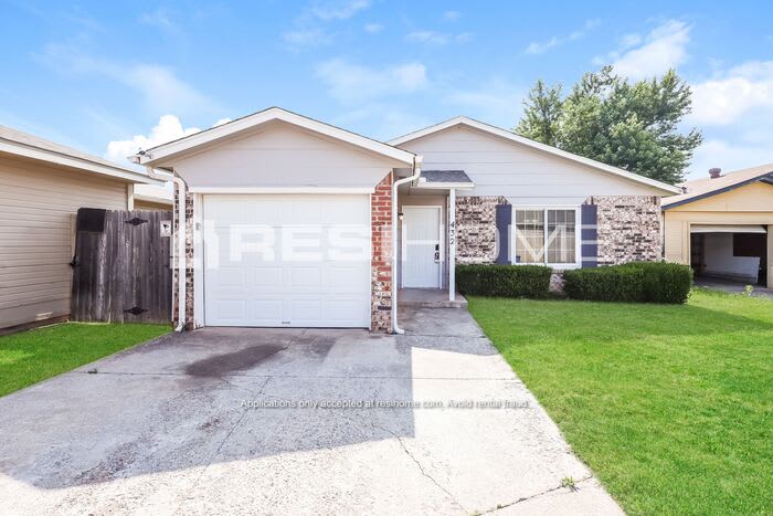 432 Manner Park Avenue